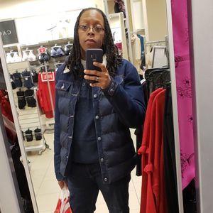 Meet your Posher, Shenique